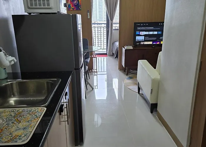 Smdc Red Residences Makati, Staycation Fast Wifi Complete Amenities Apartment Manila