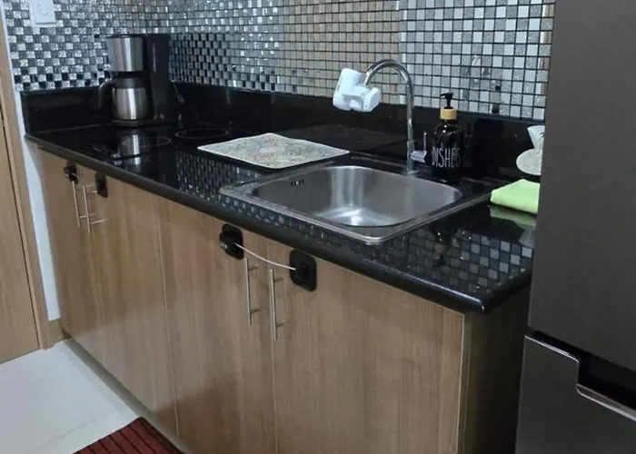 Smdc Red Residences Makati, Staycation Fast Wifi Complete Amenities