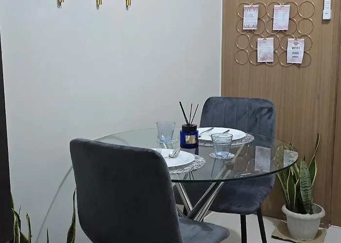 Smdc Red Residences Makati, Staycation Fast Wifi Complete Amenities *